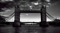 Tower Bridge  by deanmessengerphotography