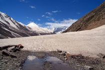 Snow in the Lahaul Valley von serenityphotography