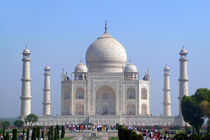 Visitors at the Taj Mahal by serenityphotography