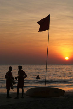 Life-guard-station-at-sunset-palolem-beach