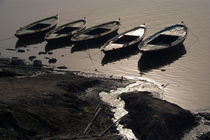 Boats in the Ganges von serenityphotography