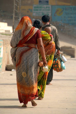 Walking-along-the-ghats