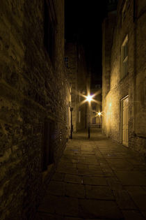 Alleyway in Bath by Karl Thompson