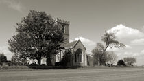 The Parish Church of St Andrew | B&W von Sarah Couzens
