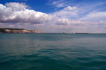 Across Dover Harbour von serenityphotography