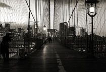 Nightfall on the Brooklyn Bridge von RicardMN Photography