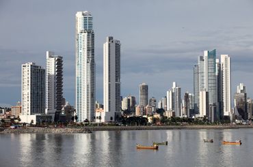 02-panama-city-05m-skyline