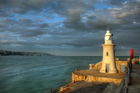 Folkestone-lighthouse-1