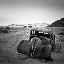 Namibia: Oldtimer by Nina Papiorek