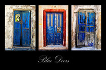 blue doors of Santorini von meirion matthias