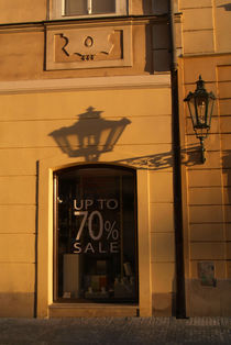 Streetlamp and Shadow, Prague von serenityphotography