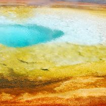 Yellowstone NP - colorful pool by usaexplorer