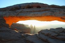 Mesa Arch - Sunrise by usaexplorer