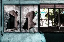 Broken Windows von Giulio Asso