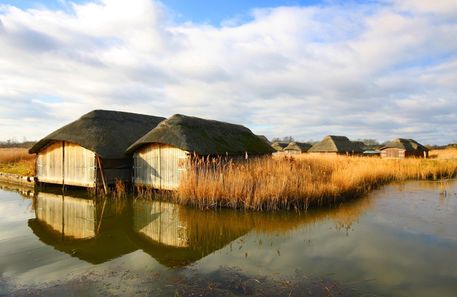 Thatched-boat-houses-norfolk