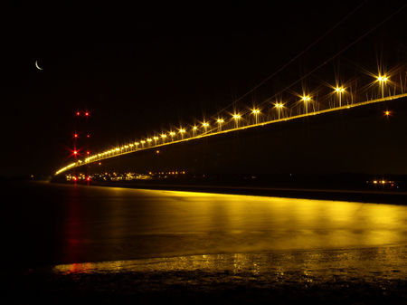River-of-gold-humber-bridge