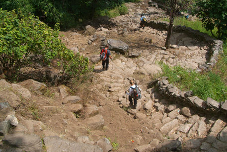 Descending-steps-near-tikhedhunga