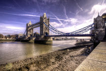 Tower Bridge London by Rob Hawkins