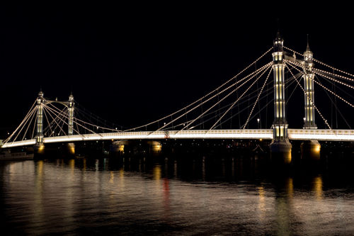 Albert-bridge-at-night-hi-res