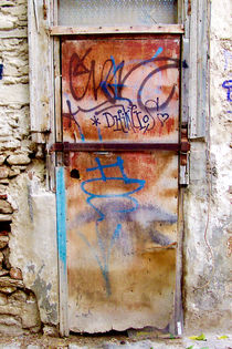 One door at Plaka/Athens by Pia Schneider