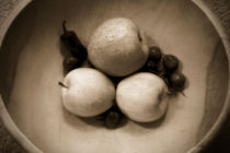 Apples & Cherries von Eye in Hand Gallery