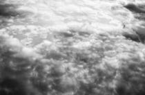 Monochrome Clouds von David Pyatt