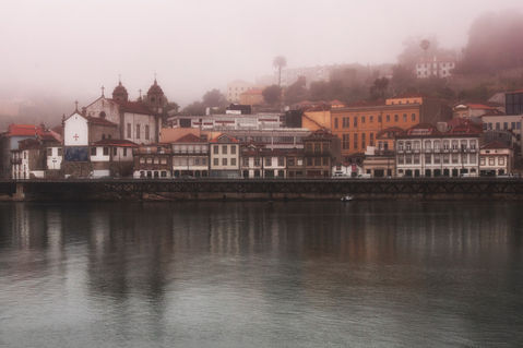 Porto-fog-color-4