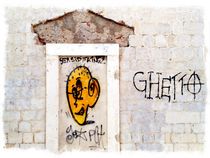 Graffitiin Dubrovnik by Tatjana Servais