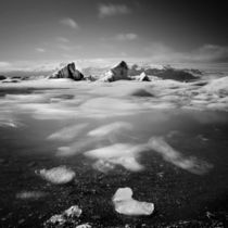 Island: Gletschersee von Nina Papiorek