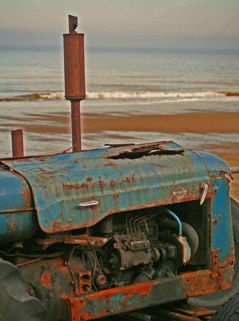 Beach-tractor