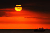 Sunset in Manila Bay by JACINTO TEE