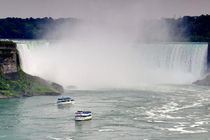 Maid of the Mist boat tour in Niagara Falls von Zoltan Duray