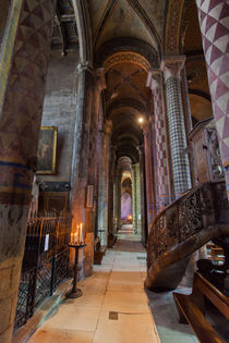 Interior of Notre-Dame la Grande by safaribears